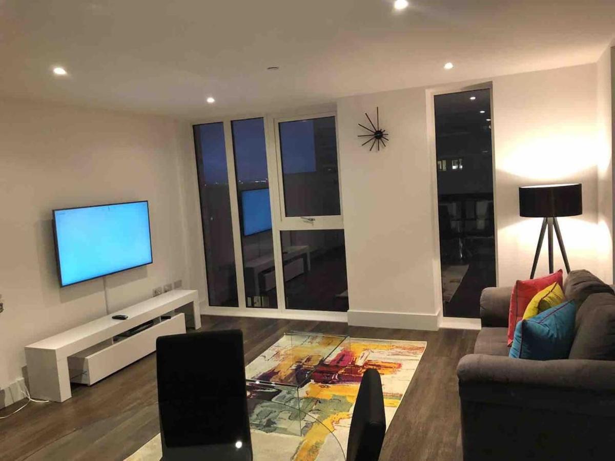 High View Two Bedroom Apartment In Woolwich London Eksteriør bilde