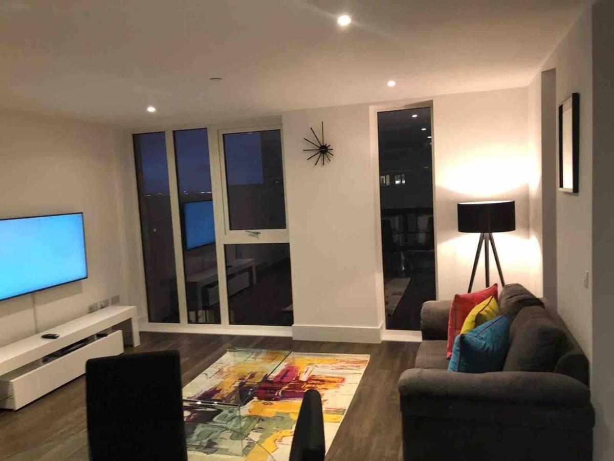 High View Two Bedroom Apartment In Woolwich London Eksteriør bilde