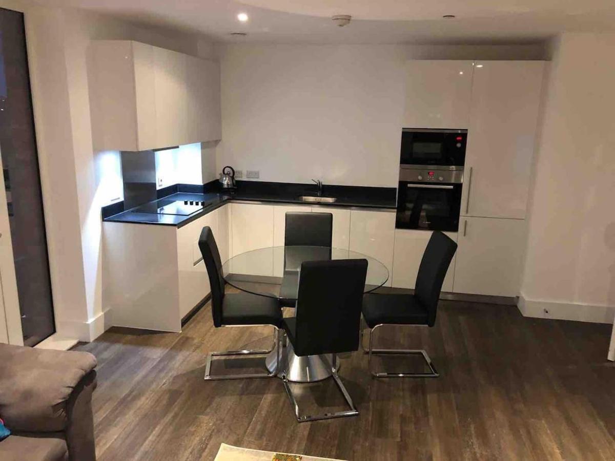 High View Two Bedroom Apartment In Woolwich London Eksteriør bilde