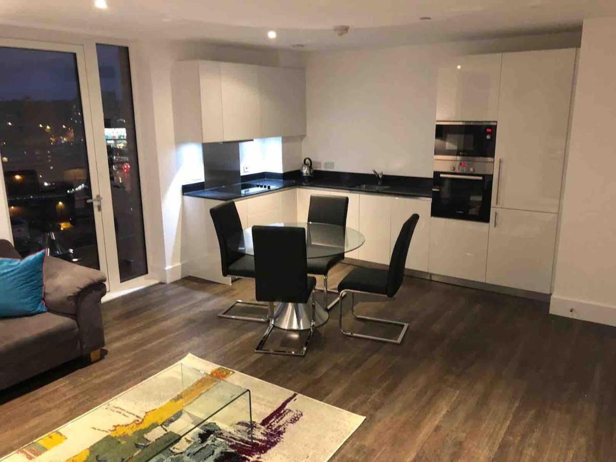 High View Two Bedroom Apartment In Woolwich London Eksteriør bilde
