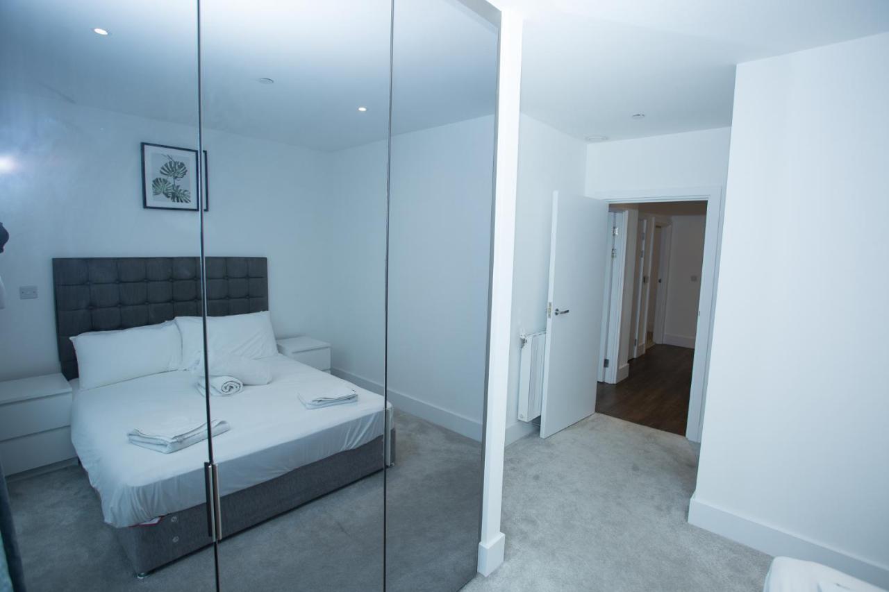 High View Two Bedroom Apartment In Woolwich London Eksteriør bilde